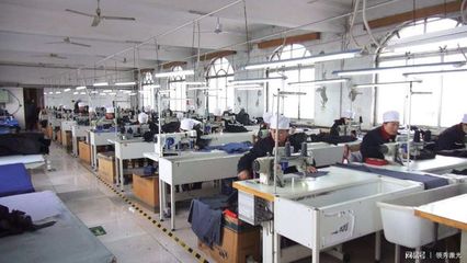 服装行业裁剪的“黑科技” 激光投影布料振动刀裁剪机