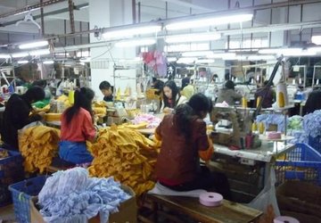 广州童装加工新选择 H1689服装公司开启来料加工新模式
